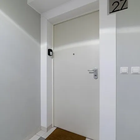 Old Town Comfort By Bookinghost