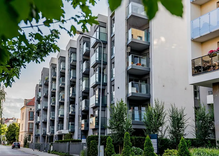 Old Town Comfort By Bookinghost *